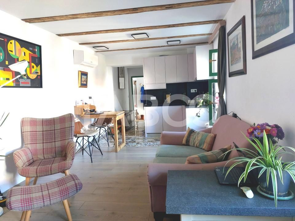 Apartament de vanzare 105 mp 3 camere curte 340 mp in acte Cisnadie – fotografia 2 din 27