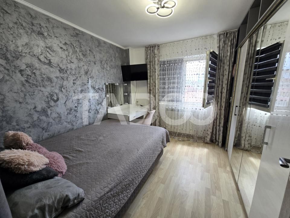 Apartament 3 camere mobilat 2 bai balcon pivnita Mihai Viteazul Sibiu – fotografia 3 din 18