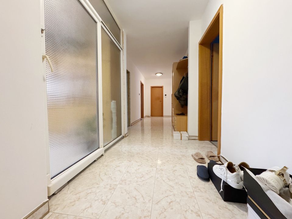 Apartament 3 camere decomandat 110mp utili, vedere pe 2 parti-Soarelui – fotografia 12 din 12