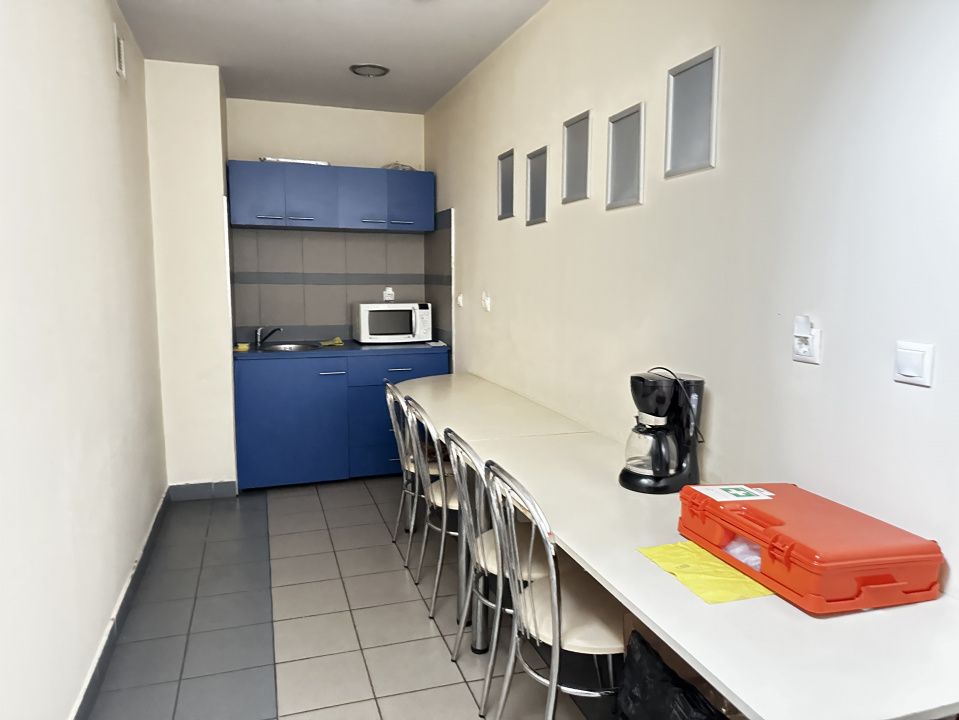 INCHIRIERE Spațiu comercial 173 mp. Vitrina Mare la Bulevard CETATE Alba Iulia – fotografia 19 din 34