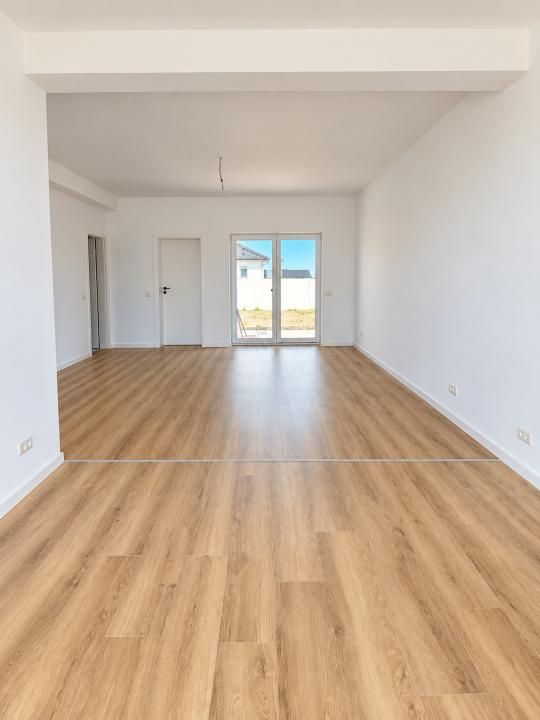 Duplex, 95mp Utili, 250mp Teren, 4 camere, Constructie noua - Sacalaz – fotografia 5 din 8