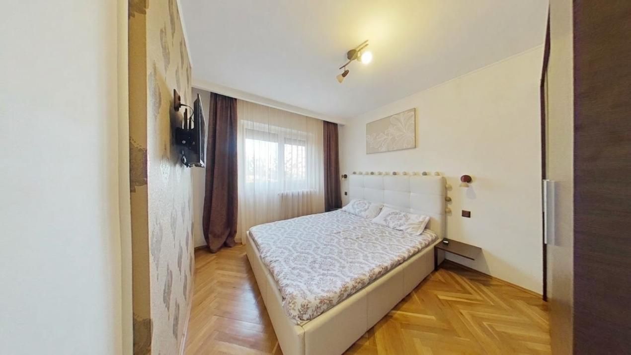 Apartament cu 4 camere de închiriat cu parcare inclusă – Alfa, Arad – fotografia 1 din 15