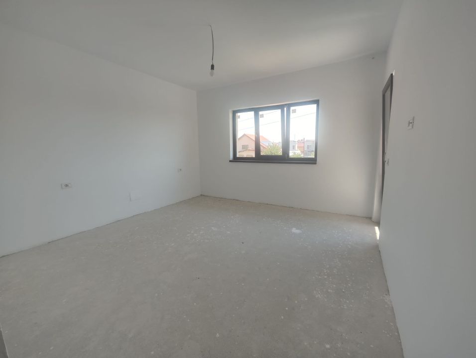 Casa 5 camere, teren 456 mp, Preajba, com. Malu Mare, zona Damila – fotografia 4 din 11