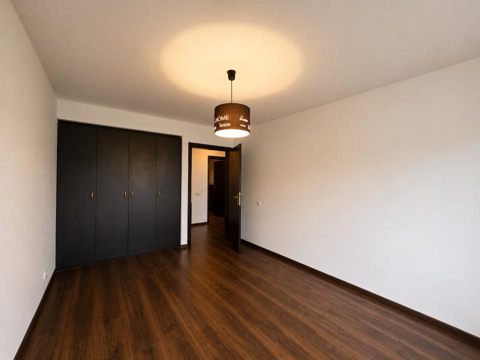 Casă Individuală în Pipera | 242 mp | Zonă Liniștită | Curte Privată – fotografia 13 din 23