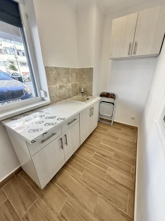 Garsoniera mobilata Militari Residence - Avangarde City demisol inalt – fotografia 3 din 12