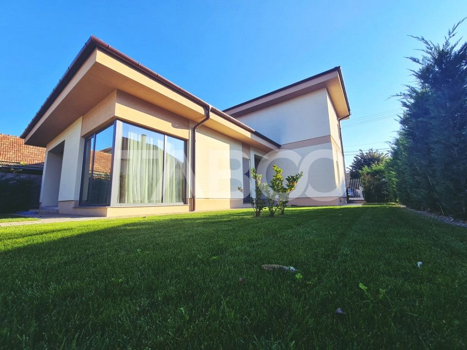 Vila de lux de vanzare in Sebes zona rezidentiala – fotografia 5 din 19