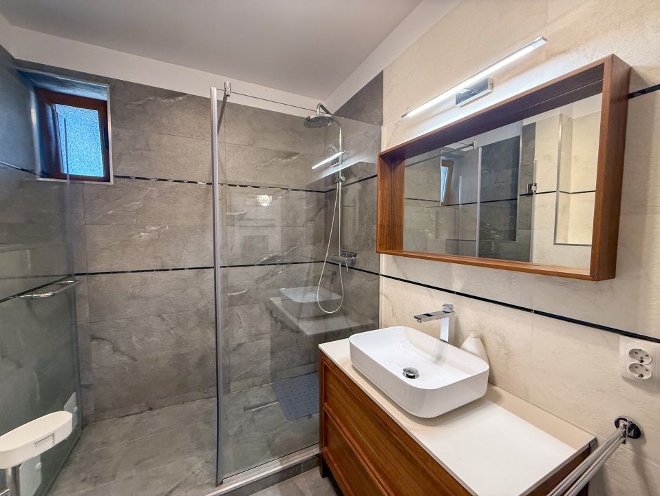 Casă elegantă, 203 mp utili + 500 mp teren - Pictor Brana, Şelimbăr, Sibiu – fotografia 12 din 28