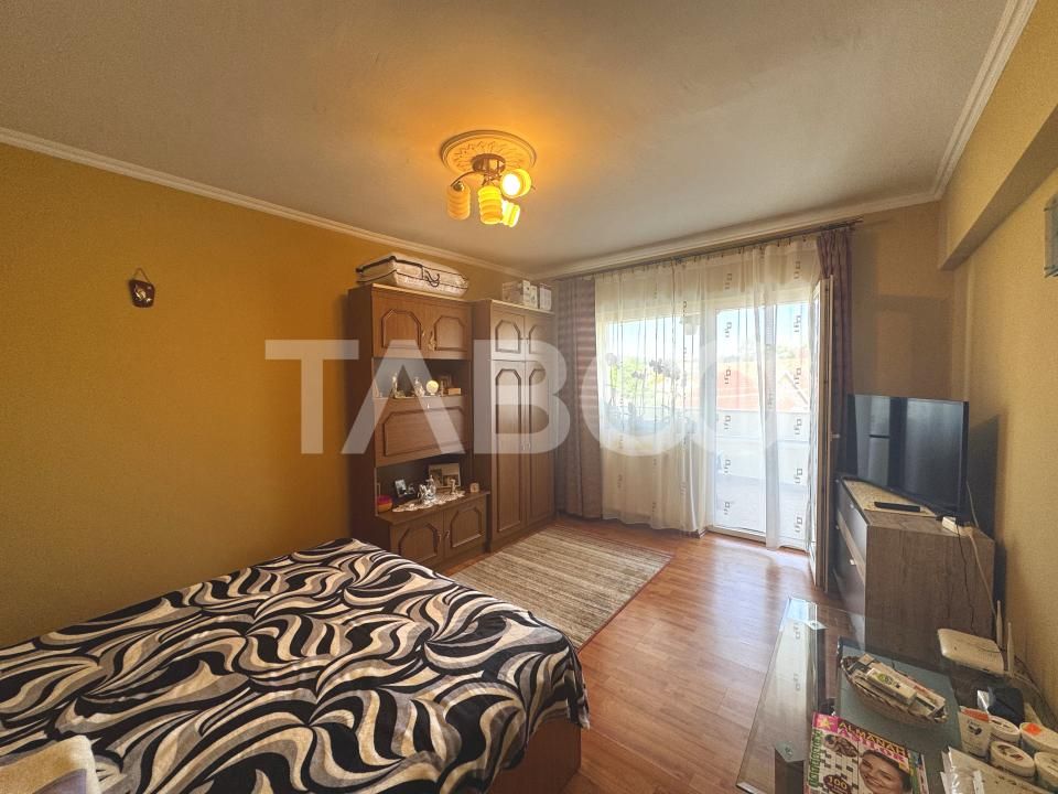 COMISION 0 - Apartament 4 camere 2 bai pivnta si balcon 8 mp Cisnadie – fotografia 3 din 19
