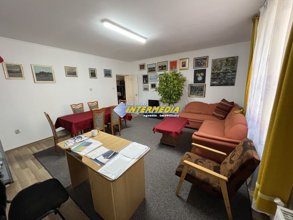 Casa vanzare Alba Iulia zona Centru ideala pentru doua familii finisata complet – fotografia 16 din 23
