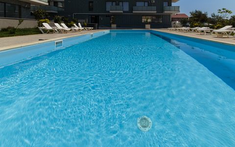 Apartament in ansamblu cu piscina, luminos, bucatarie separată, bloc finalizat