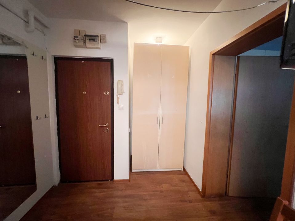 Apartament 2 camere, semidecomandat, cartier Brazda lui Novac, zona piata – fotografia 5 din 6