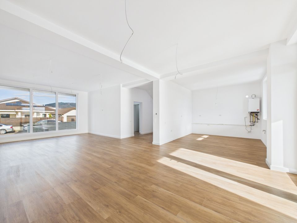 Casa individuala Sanpetru | Lempes | Asfalt | Toate utilitatile – fotografia 2 din 28