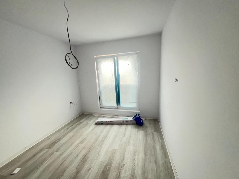 Casa-Vila-4Camere-108mp-Parter-Etaj-Curte-300mp-Incalzire-Pardoseala-Sanpetru – fotografia 9 din 13