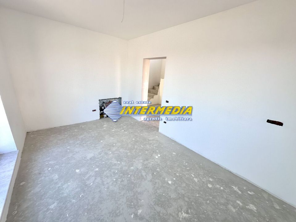 Casa Noua in Cetate 4 camere 117 mp. Teren 340 mp Finisata 90 % – fotografia 17 din 19