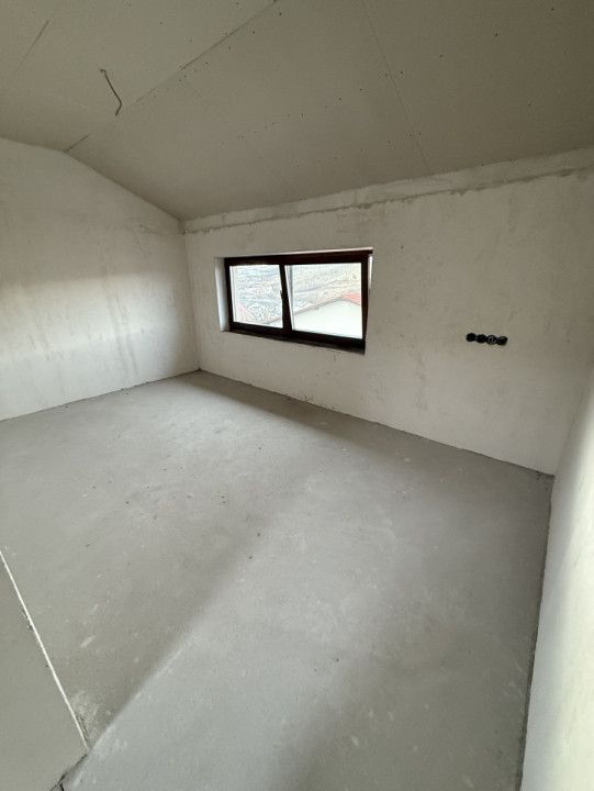 EXCLUSIVITATE !! COM 0% !! De vânzare duplex 4 cam 160 mpu D+P+E str Oasului – fotografia 16 din 31