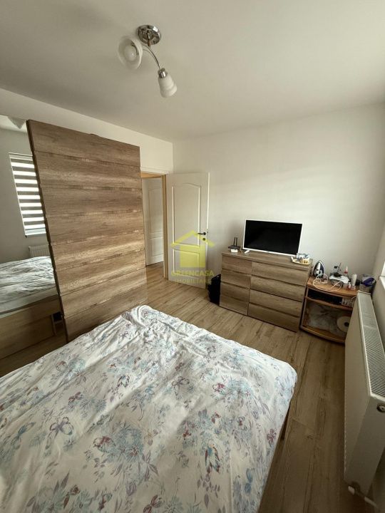 Apartament 3 camere decomandate, etaj 1, zona Sesul de Sus – fotografia 2 din 11