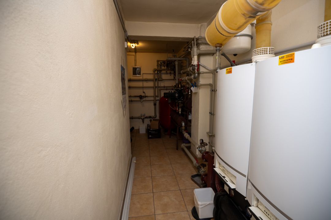 Hotel Miky Arad de vanzare | Investitie cu utilizari multiple | 42 camere cazare – fotografia 49 din 66