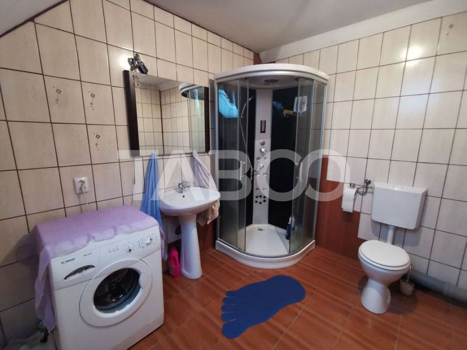 Casa in zona Centrala cu 8 camere mobilate teren 890 mp – fotografia 8 din 20