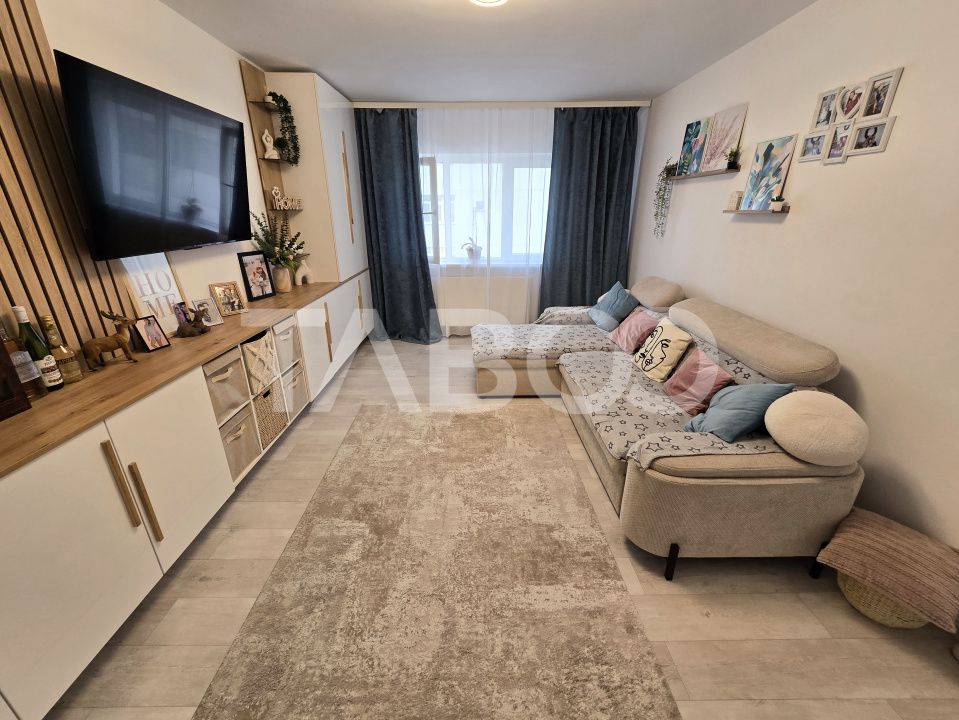 Apartament decomandat de vanzare mobilat pivnita Vasile Aaron Sibiu – fotografia 3 din 17