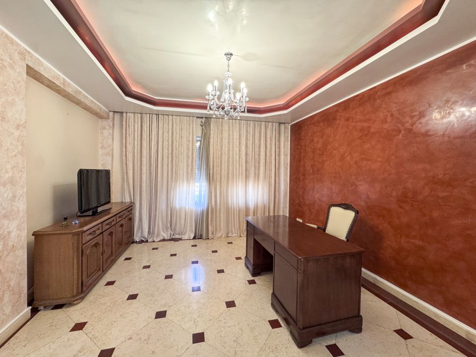 Vilă de închiriat spatioasă | 6 camere | Garaj spatios | Pozitie Centrala – fotografia 11 din 18