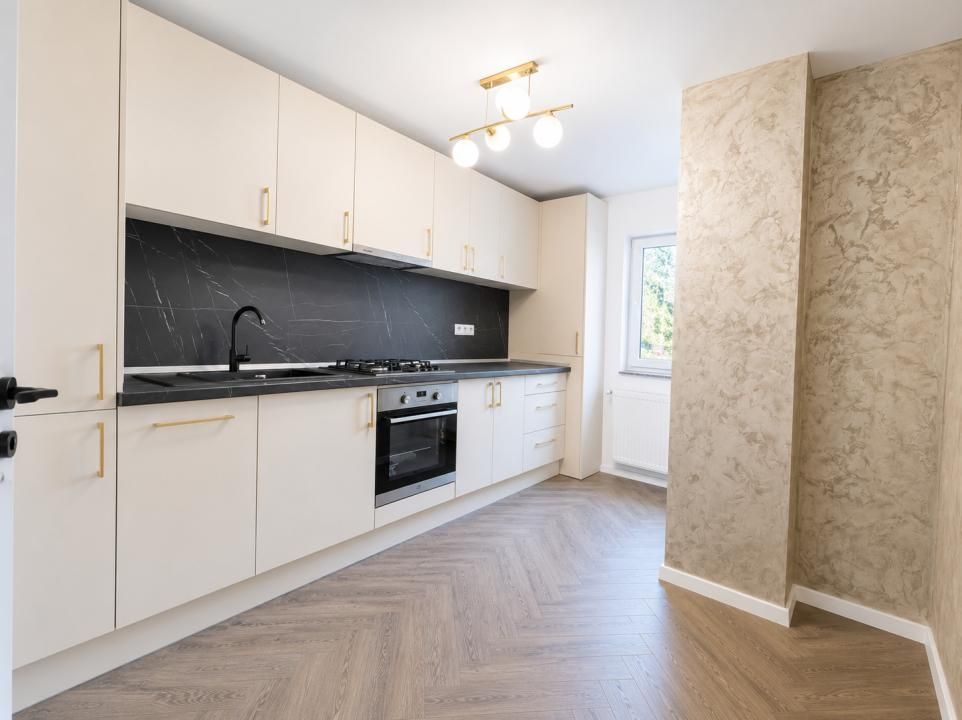 Vanzare apartament 3 camere & 2 Bai - Zorilor -UMF – fotografia 1 din 8
