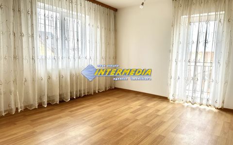 Apartament 3 camere de vanzare Alba Iulia Bloc Nou cu garaj etaj 1