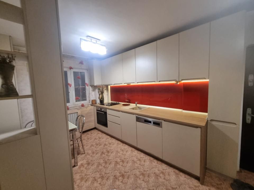 Apartament 3 camere, parcare  – Gheorgheni, zona Hermes / Școala C. Brâncuși – fotografia 2 din 13