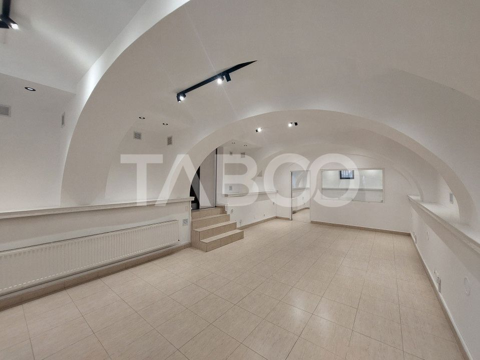 Spatiu comercial de inchiriat 94 mpu parter zona Centrala Sibiu – fotografia 1 din 12