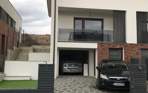 Duplex, 150 mp utili, teren 319 mp, garaj | Voroneț – Iris