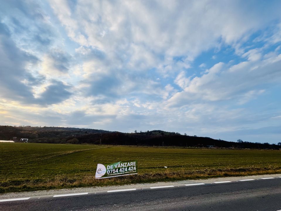 Teren de vanzare I 10 Euro/mp I Deschidere la drum asfaltat - Rasnov – fotografia 3 din 3
