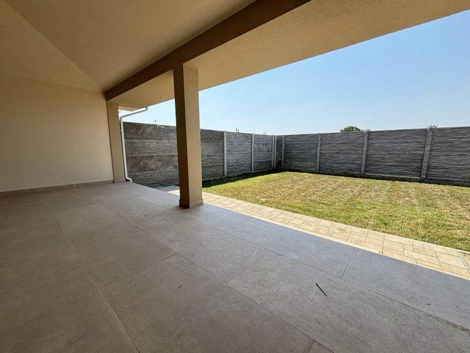 Casa 5 camere, 142mp, 300mp teren, despartita prin GARAJ in Giroc – fotografia 14 din 16