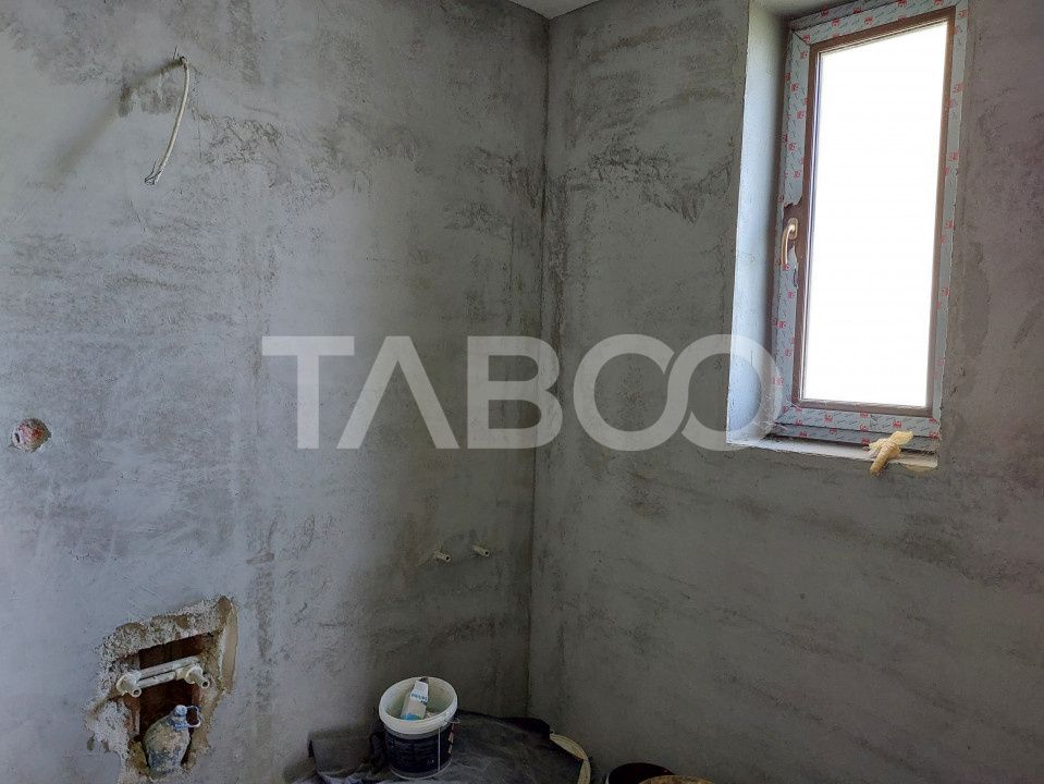 Casa de vanzare cu teren 2000 mp 5 camere  Sura Mare Hamba Sibiu – fotografia 22 din 37