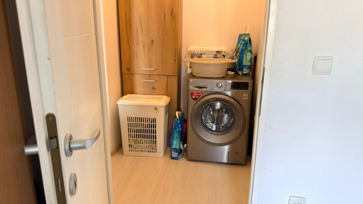 Vanzare Apartament 2 camere cu Balcon CUGIR Parcare Finisat Utilat Mobilat – fotografia 8 din 24