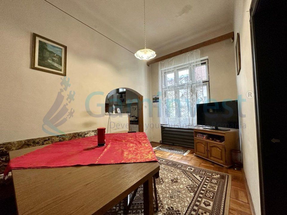 Apartament la casă ultracentral – fotografia 7 din 15