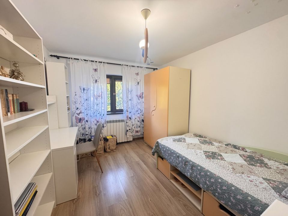 Apartament 3 camere decomandat, renovat integral, de vânzare în KM 5 – Constanța – fotografia 3 din 17