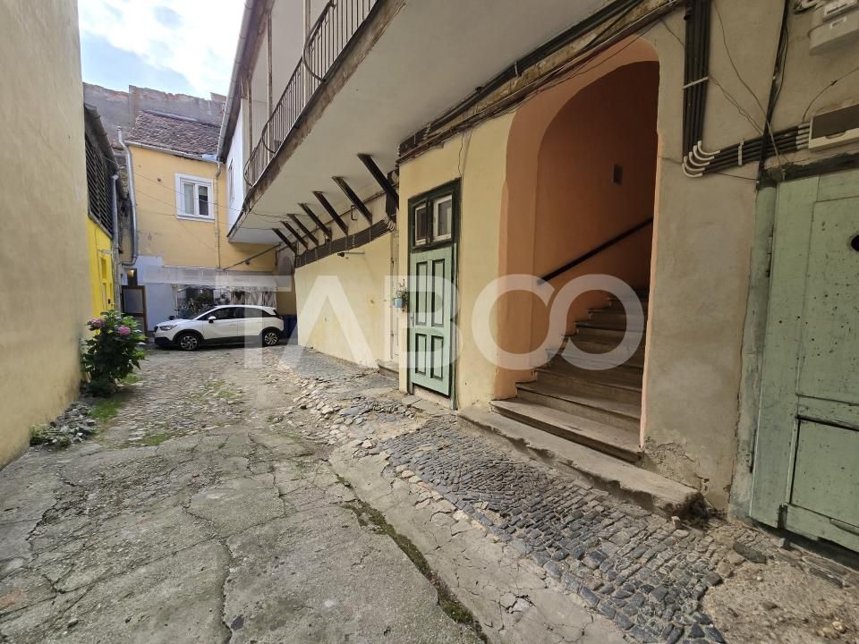 Apartament 2 camere de vanzare 2 pivnite garaj Centrul Istoric Sibiu – fotografia 26 din 27