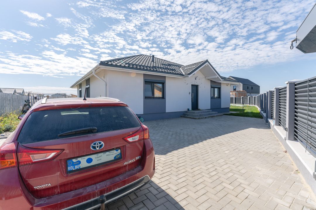 Casa in Harman, cu 4 dormitoare, terasa generoasa si teren de 652 mp – fotografia 34 din 39