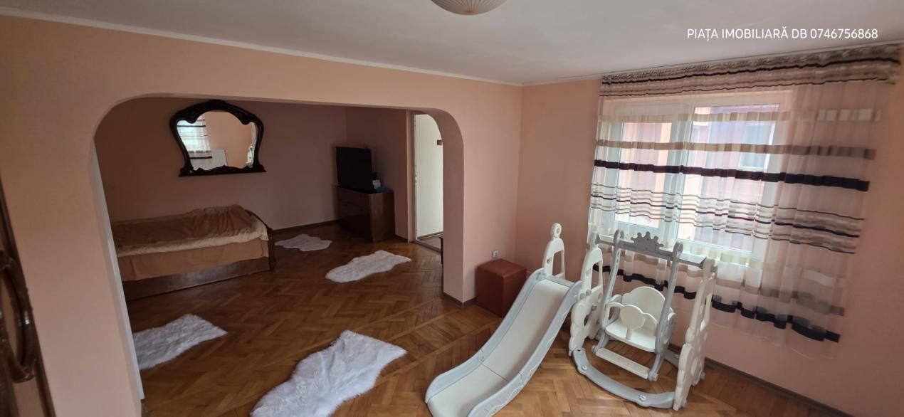 Proprietate Premium P+1, 9 Camere, Grădină Generoasă, Ultracentral, Pucioasa – fotografia 4 din 22