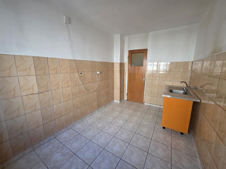 3 camere Bvd Chisinau | Bloc 1986  | anvelopat – fotografia 11 din 18