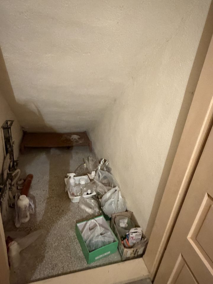 CASA Vintu D+P+E+M cu 4100 mp .Teren Intravilan si Extravilan Utilitati – fotografia 10 din 70