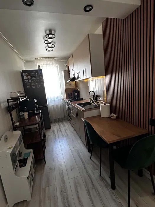 APARTAMENT CU 2 CAMERE, RENOVAT COMPLET, CU PARCARE – FLOREȘTI, STR. CETĂȚII – fotografia 1 din 4