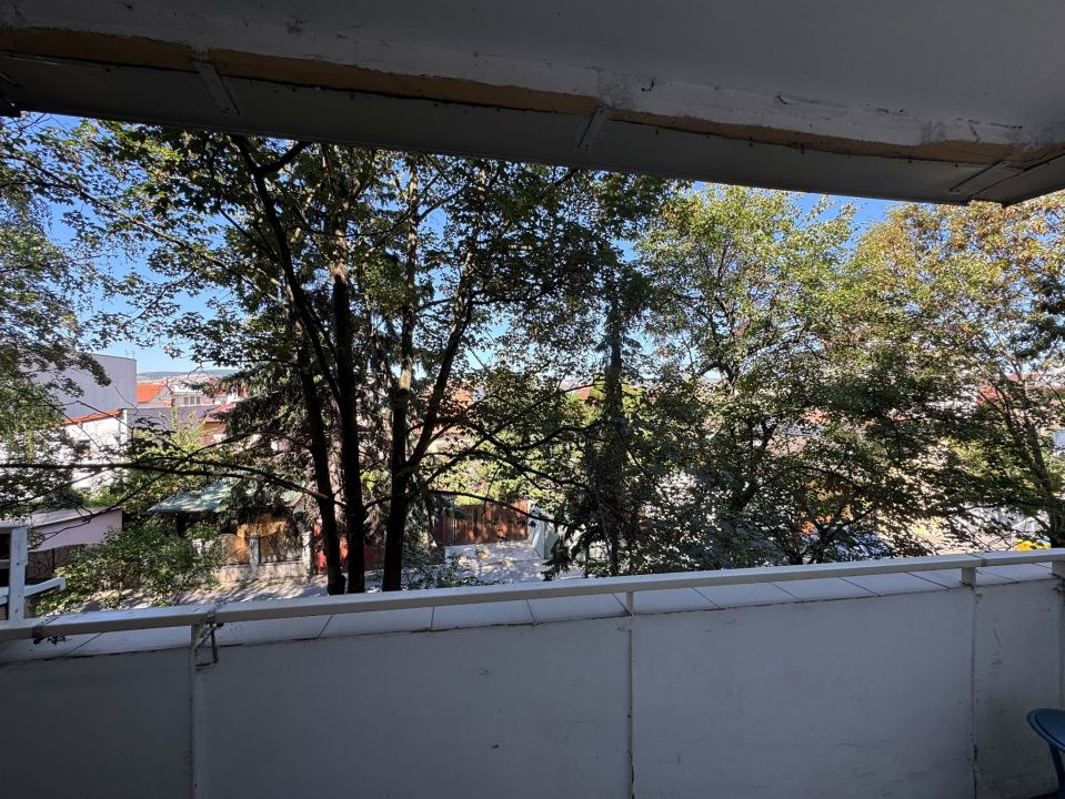 Închiriere apart. cu 3 camere mobilate, zona Cipariu – fotografia 7 din 9