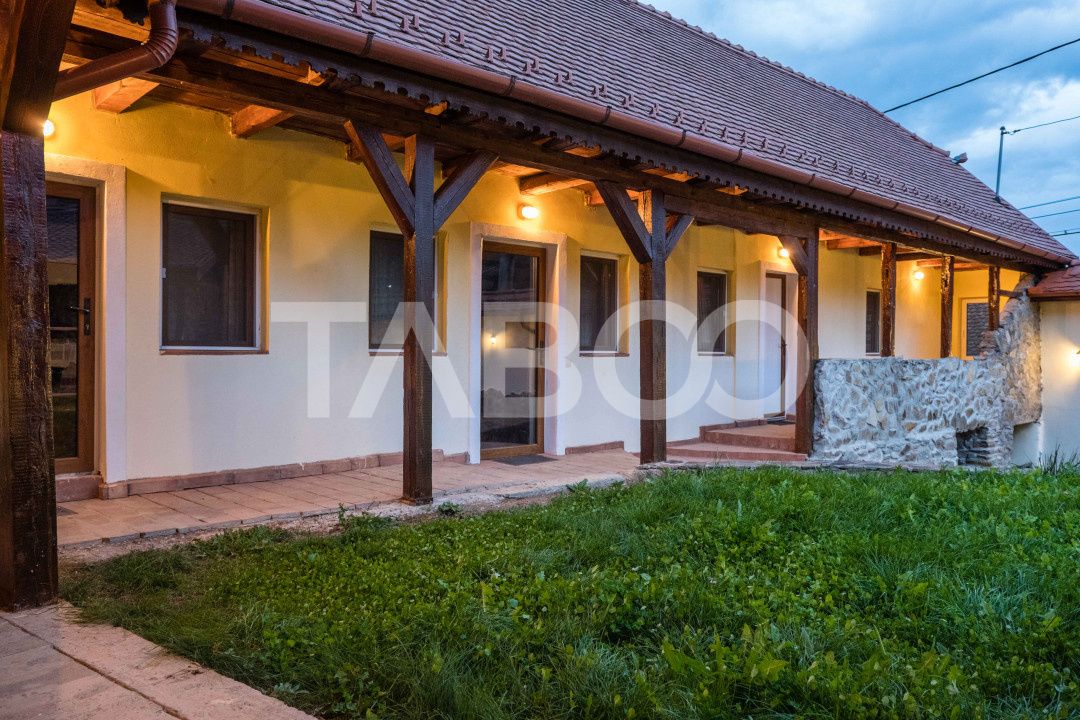 Casa de vanzare pretabila pensiune priveliste superba Fantanele Sibiu – fotografia 19 din 24