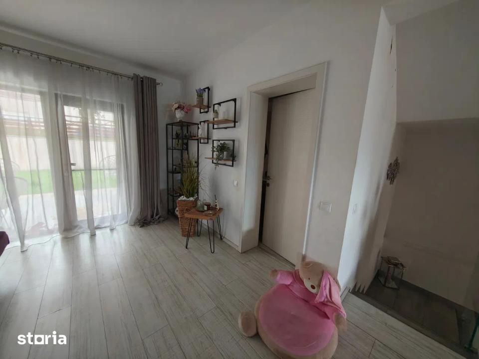 Duplex de vanzare de 140mp , teren 365mp zona : Floresti Narciselor – fotografia 12 din 17