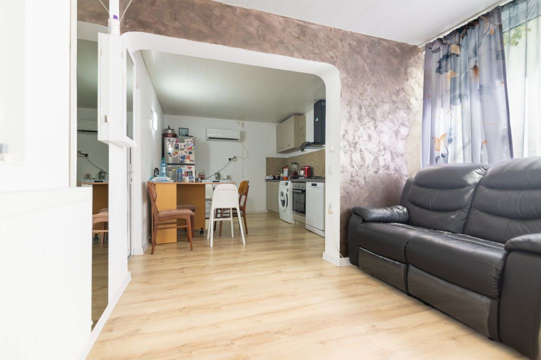 Pensiune cu 18 camere in Costinesti , investitie cu randament de 8% – fotografia 8 din 25