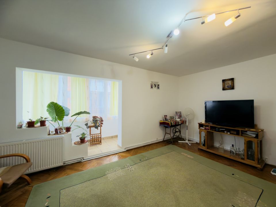 Apartament 4 camere, decomandat, etaj 2, 78mp in Bucovina – fotografia 2 din 15