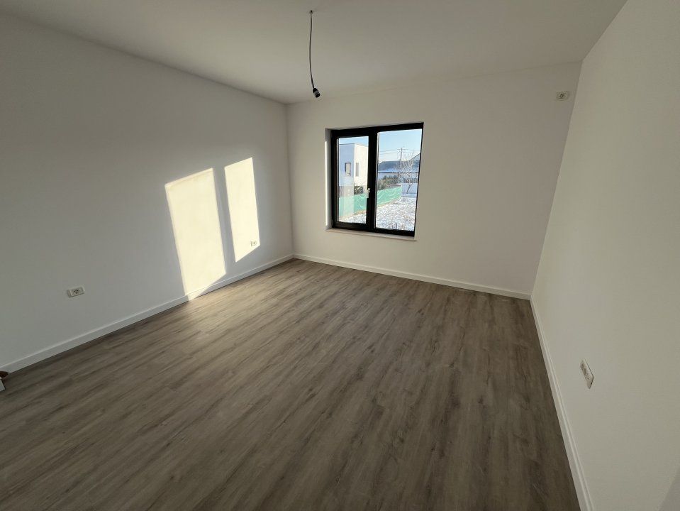 Vila P+1E, 4 camere, placa beton, proiect deosebit, Valu lui Traian! – fotografia 9 din 12
