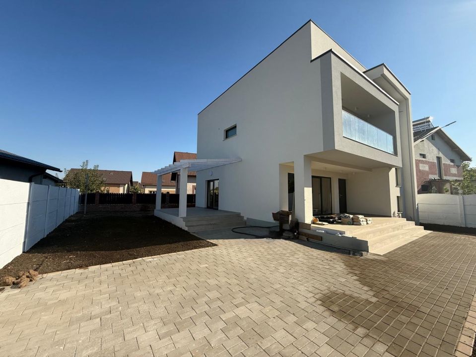 Casa P+1, 440 MP teren, 133 MP utili, comuna Malu Mare, zona Selgros – fotografia 2 din 12