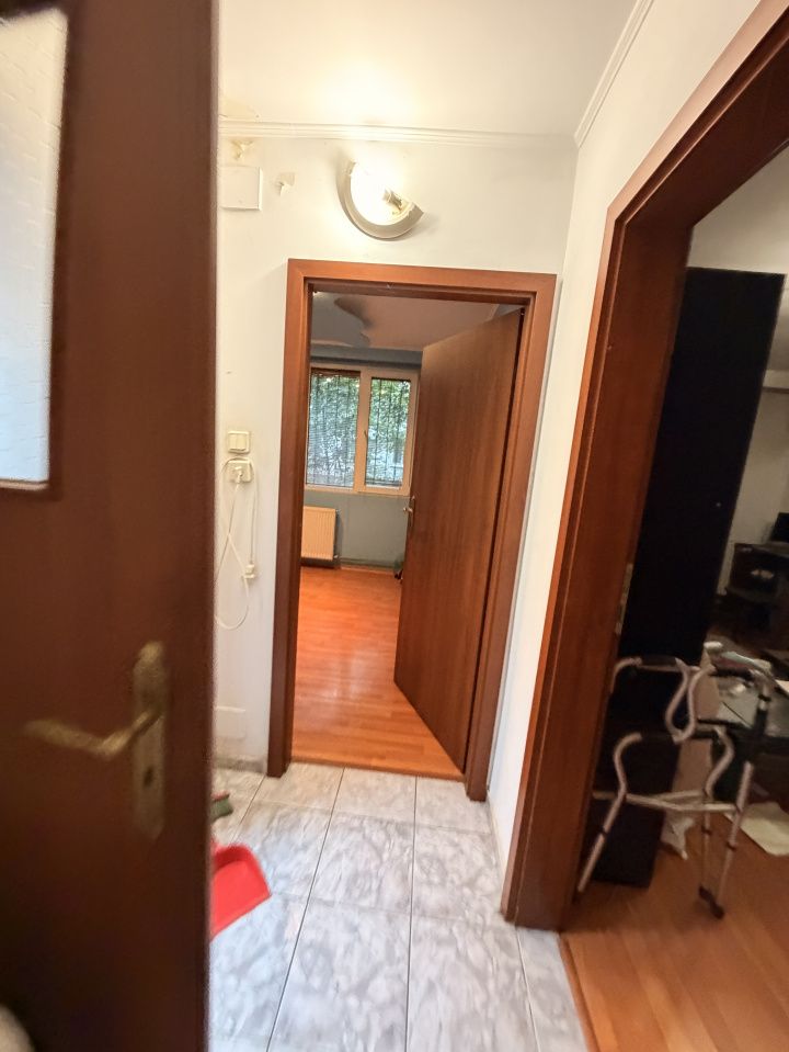 Apartament 3 camere - Zona buna – fotografia 12 din 20