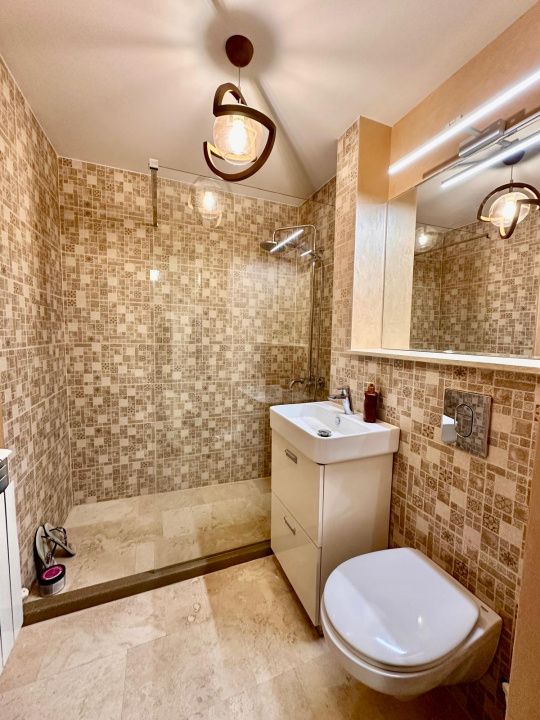 Apartament 2 camere de vanzare in zona City Park Mall – Tomis III | Renovat 2025 – fotografia 8 din 20